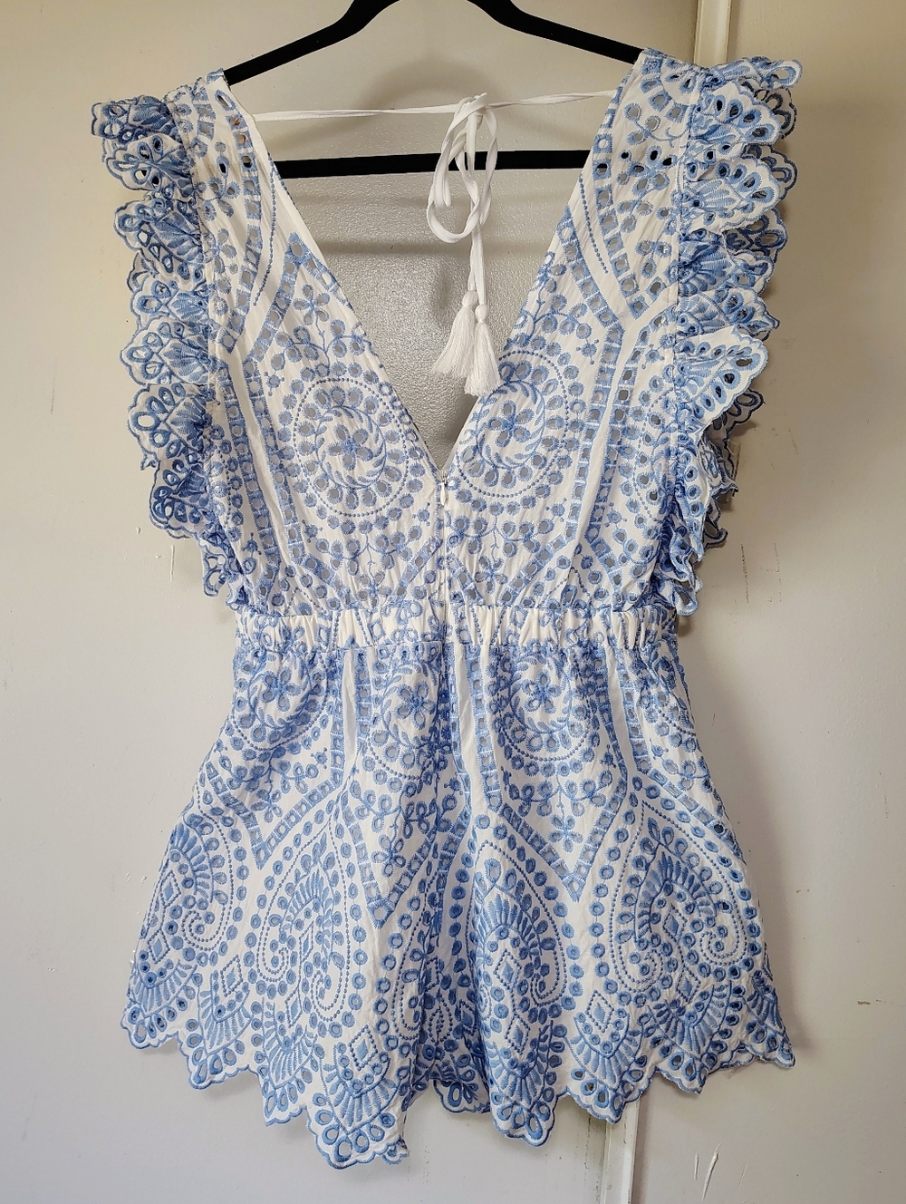 Embellished mini romper floral embroidery eyelets scalloped edges Cotton Sz L. - Picture 5 of 15